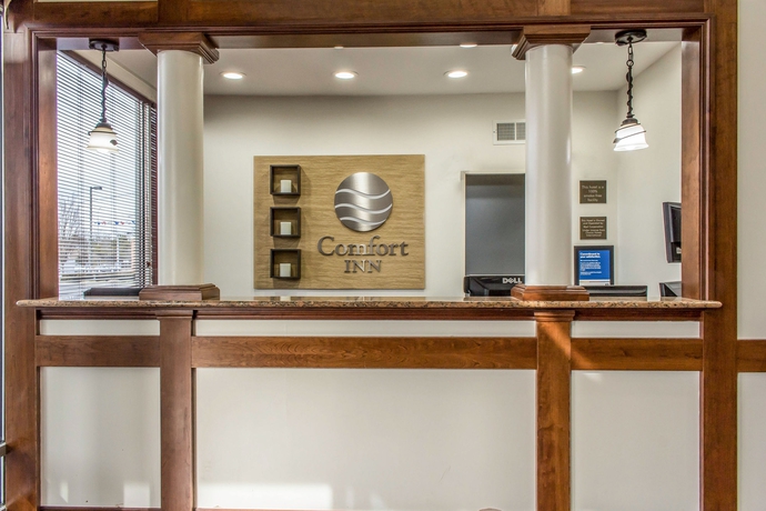 Imagen de los interiores del Hotel Comfort Inn, Medford. Foto 14