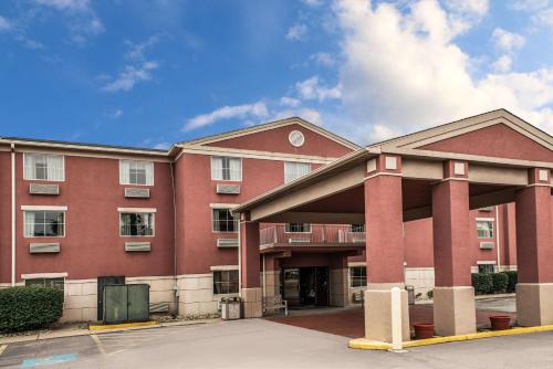 Imagen general del Hotel Comfort Inn Mifflin - Pittsburgh. Foto 5