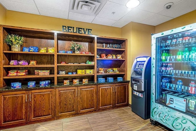 Imagen de los interiores del Hotel Comfort Inn Minot. Foto 13