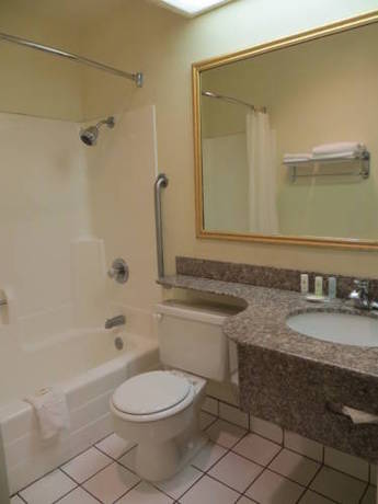 Imagen de la habitación del Hotel Comfort Inn Modesto. Foto 7