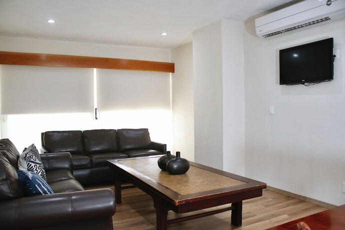 Imagen de la habitación del Hotel Comfort Inn Monterrey Valle. Foto 6