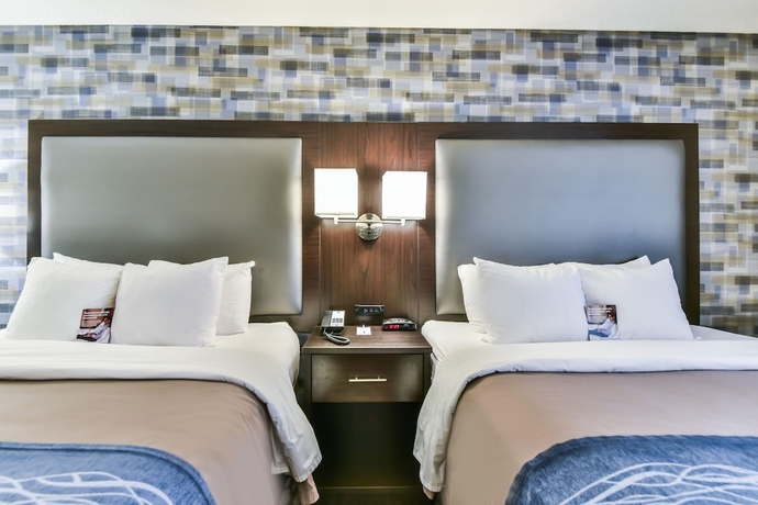 Imagen de la habitación del Hotel Comfort Inn Montreal Aeroport. Foto 2