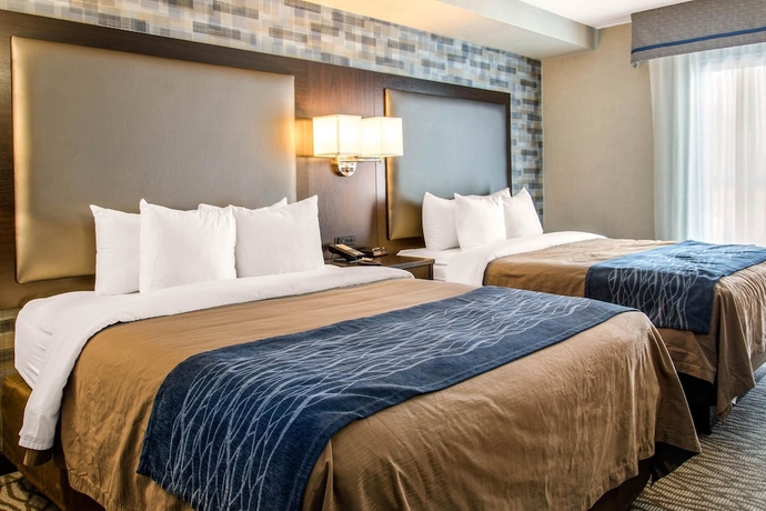 Imagen de la habitación del Hotel Comfort Inn Montreal Aeroport. Foto 4