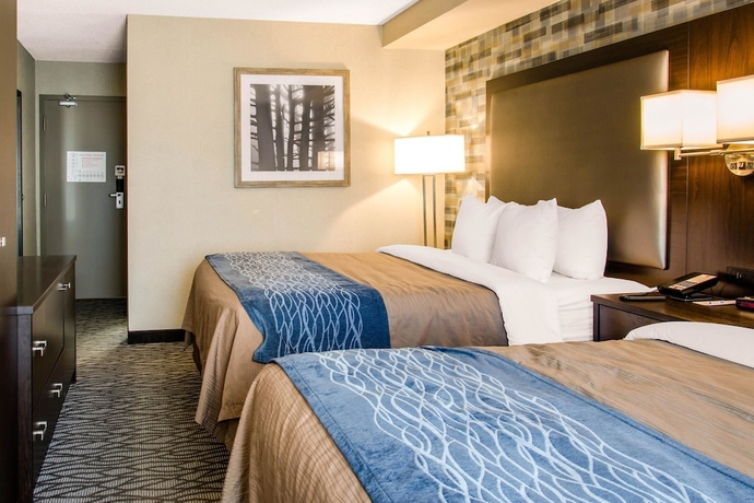 Imagen de la habitación del Hotel Comfort Inn Montreal Aeroport. Foto 6