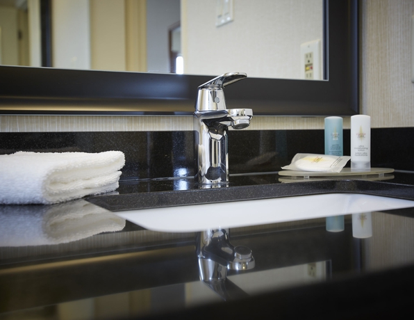 Imagen de la habitación del Hotel Comfort Inn Montreal - Laval - Highway 15. Foto 9