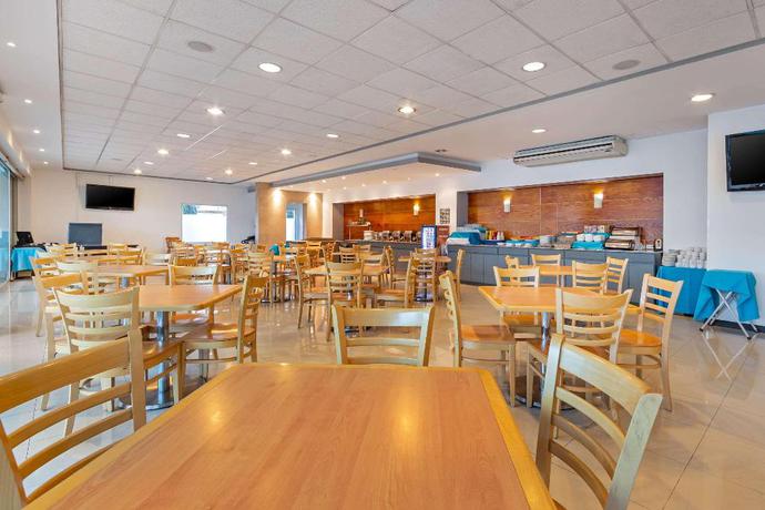 Imagen del bar/restaurante del Hotel Comfort Inn Morelia. Foto 5