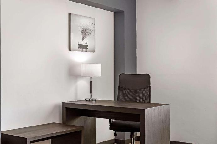 Imagen de la habitación del Hotel Comfort Inn Morelia. Foto 8