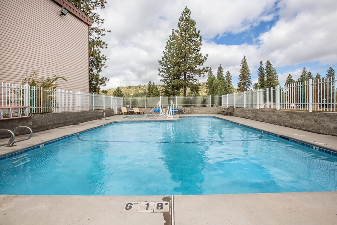 Imagen de la piscina del Hotel Comfort Inn Mount Shasta Area. Foto 10