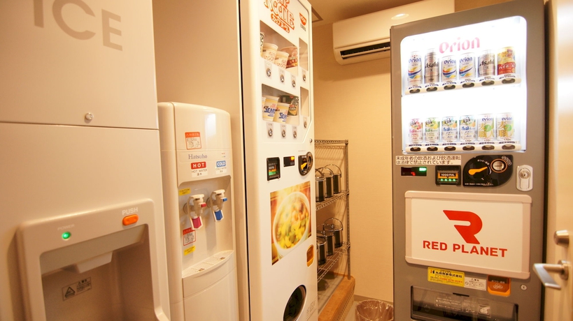 Imagen de los interiores del Hotel Comfort Inn Naha Tomari Port. Foto 15