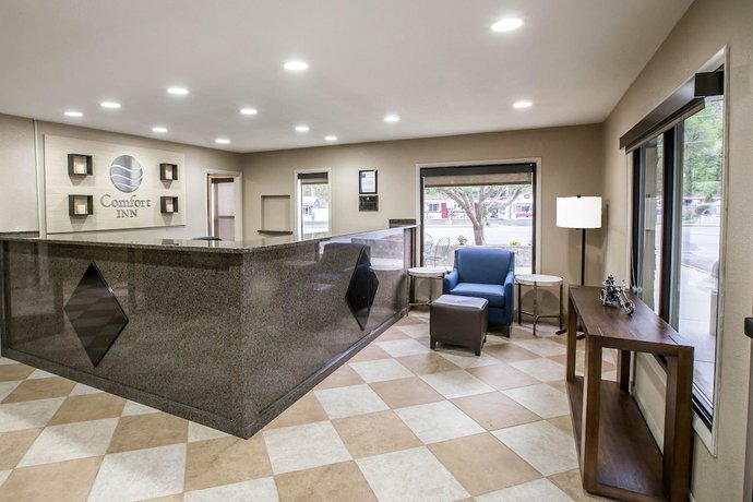 Imagen de los interiores del Hotel Comfort Inn Near Great Smoky Mountain National Park. Foto 15