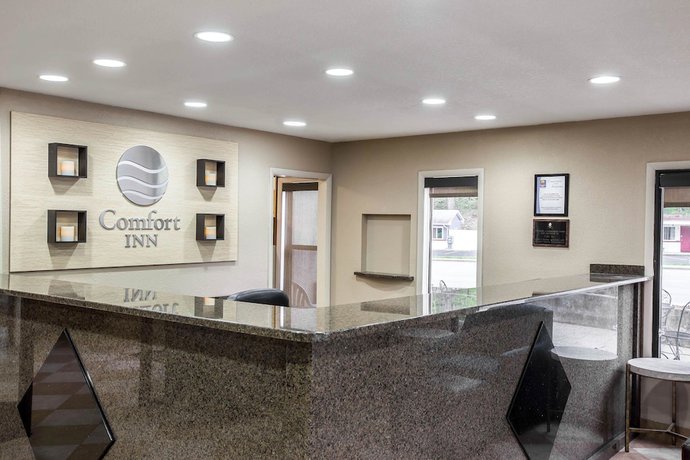 Imagen de los interiores del Hotel Comfort Inn Near Great Smoky Mountain National Park. Foto 16