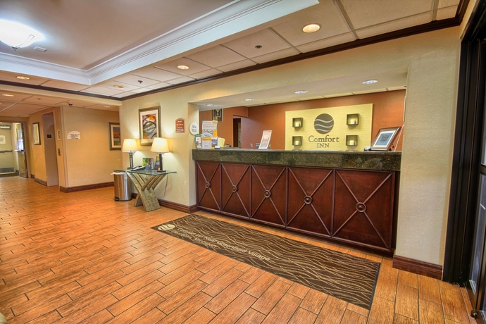 Imagen de los interiores del Hotel Comfort Inn Near Greenfield Village. Foto 14
