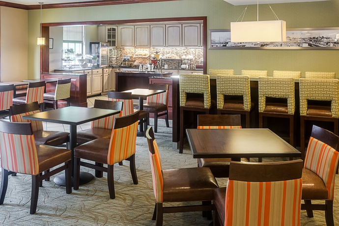 Imagen del bar/restaurante del Hotel Comfort Inn Newport News - Hampton I-64. Foto 6