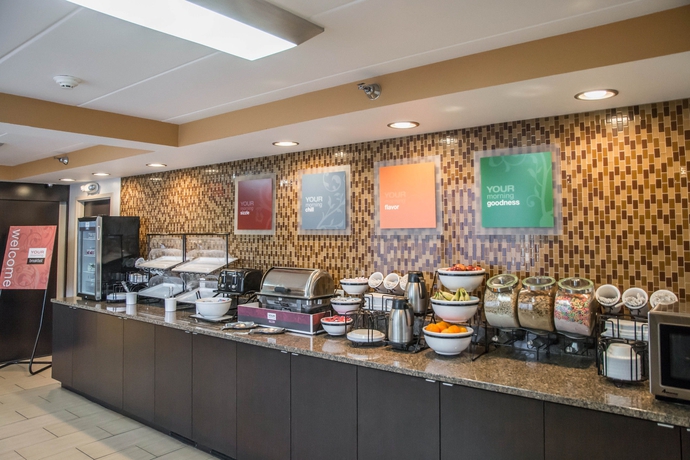 Imagen del bar/restaurante del Hotel Comfort Inn Northeast. Foto 5