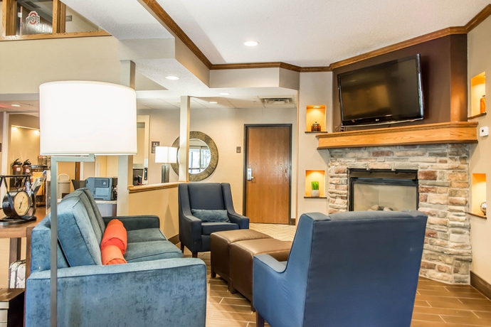 Imagen de los interiores del Hotel Comfort Inn North/polaris. Foto 9