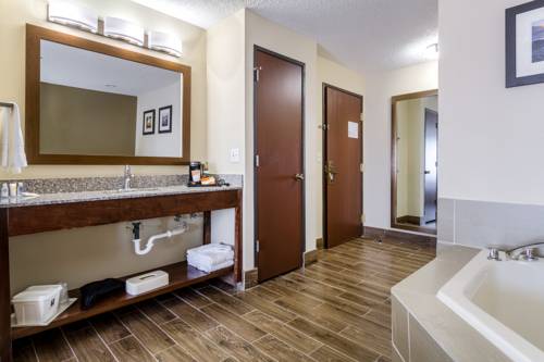 Imagen de la habitación del Hotel Comfort Inn Norwalk - Sandusky. Foto 3
