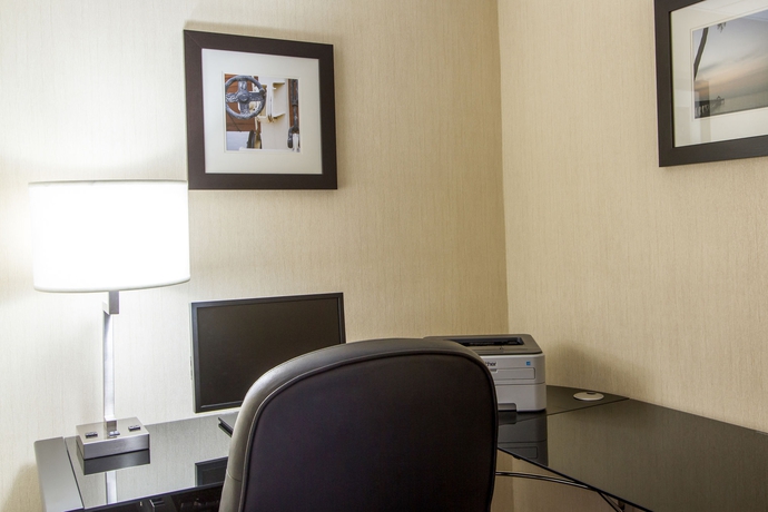 Imagen de los interiores del Hotel Comfort Inn Oceanside Deerfield Beach. Foto 13