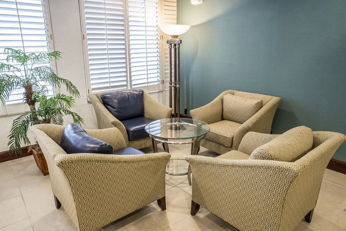 Imagen de los interiores del Hotel Comfort Inn On The Ocean. Foto 12