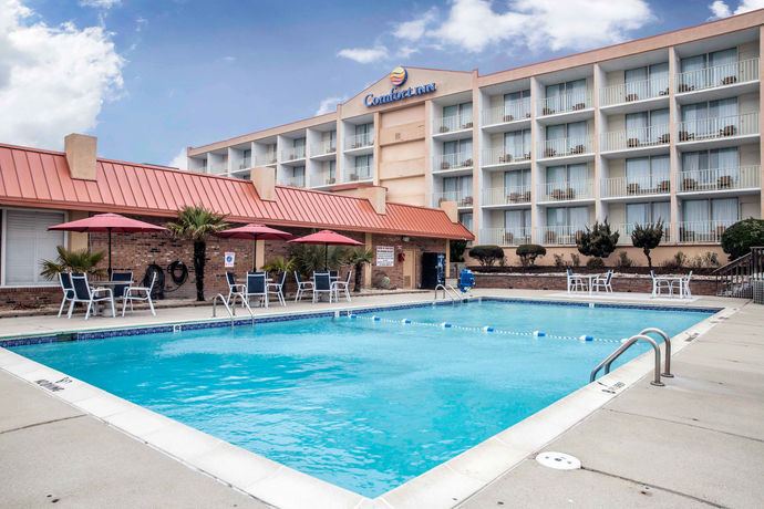 Imagen de la piscina del Hotel Comfort Inn On The Ocean. Foto 16