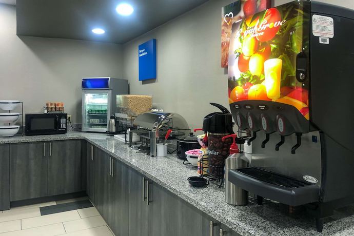 Imagen del bar/restaurante del Hotel Comfort Inn Owasso - Tulsa. Foto 4