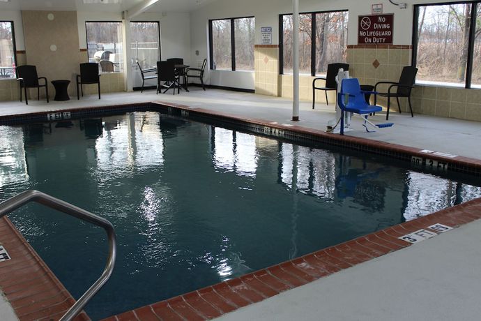 Imagen de la piscina del Hotel Comfort Inn Paducah I-24. Foto 19