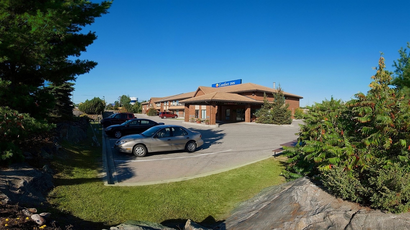 Imagen de los exteriores del Hotel Comfort Inn Parry Sound. Foto 13