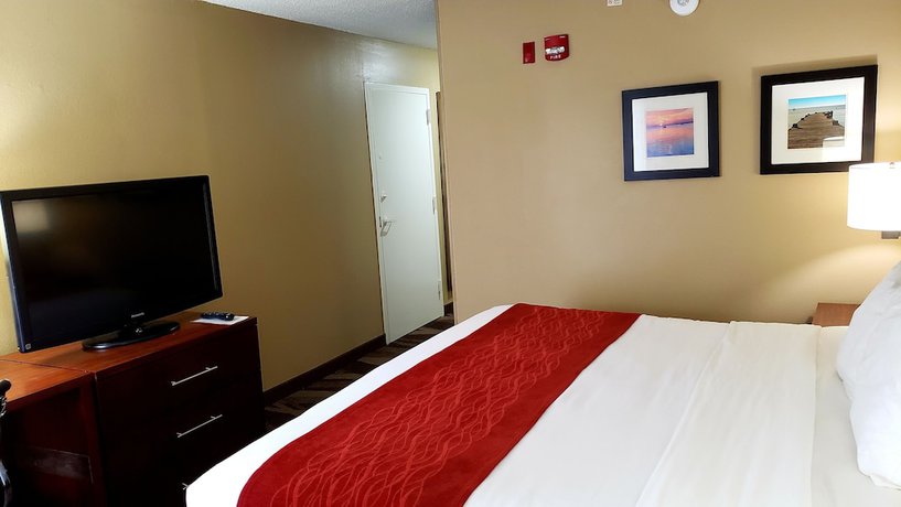 Imagen de la habitación del Hotel Comfort Inn Pensacola - University Area. Foto 8