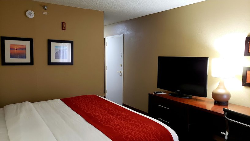 Imagen de la habitación del Hotel Comfort Inn Pensacola - University Area. Foto 18