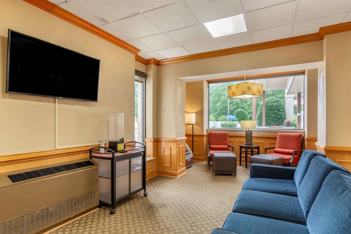 Imagen de los interiores del Hotel Comfort Inn Petersburg Near Fort Gregg-adams. Foto 19