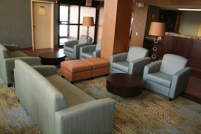 Imagen de los interiores del Hotel Comfort Inn Pine Grove. Foto 10