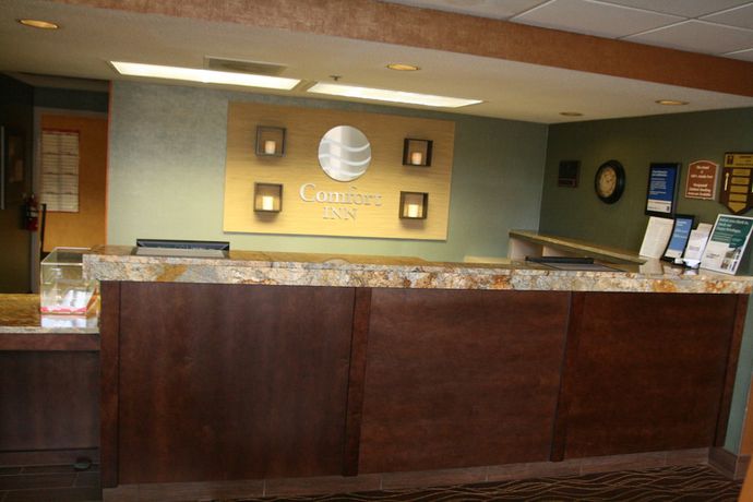 Imagen de los interiores del Hotel Comfort Inn Pine Grove. Foto 14