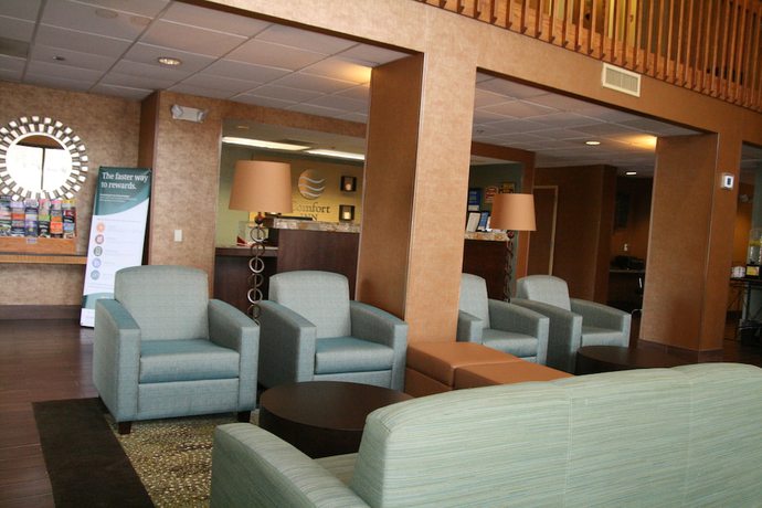 Imagen de los interiores del Hotel Comfort Inn Pine Grove. Foto 16