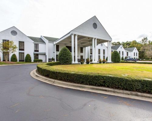 Imagen general del Hotel Comfort Inn Pinehurst, Pinehurst. Foto 3