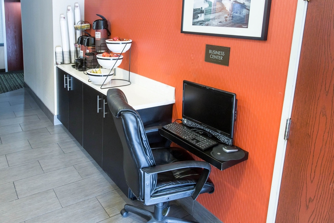Imagen de los interiores del Hotel Comfort Inn Pittsburgh. Foto 13