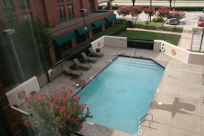 Imagen de la piscina del Hotel Comfort Inn Plano-dallas. Foto 12
