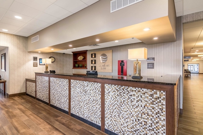 Imagen de los interiores del Hotel Comfort Inn Plymouth - MN. Foto 19