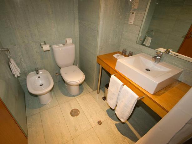 Imagen de la habitación del Hotel Comfort Inn Ponta Delgada. Foto 6