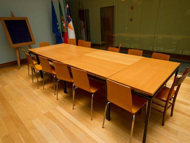 Imagen de los interiores del Hotel Comfort Inn Ponta Delgada. Foto 14