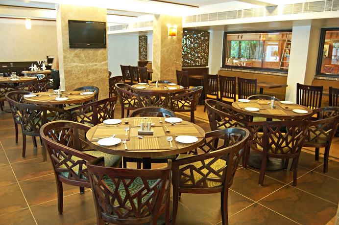 Imagen del bar/restaurante del Hotel Comfort Inn President. Foto 4