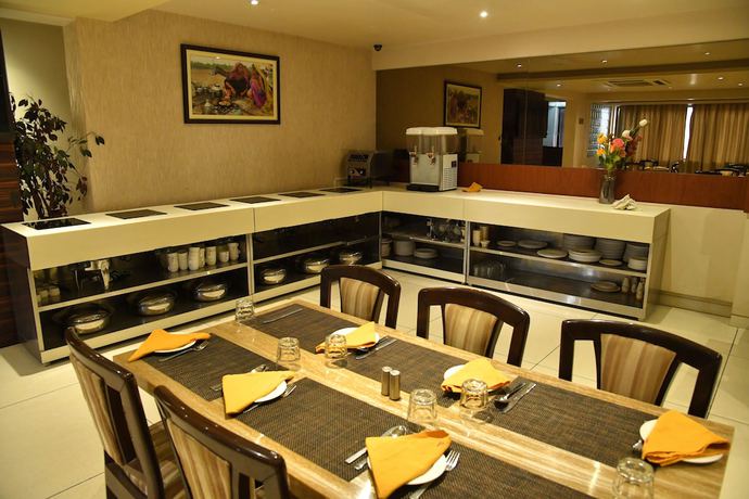 Imagen del bar/restaurante del Hotel Comfort Inn Prince. Foto 2