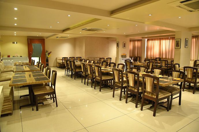 Imagen del bar/restaurante del Hotel Comfort Inn Prince. Foto 3