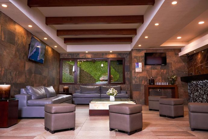 Imagen de los interiores del Hotel Comfort Inn Puebla Centro Hist&oacute;rico. Foto 17