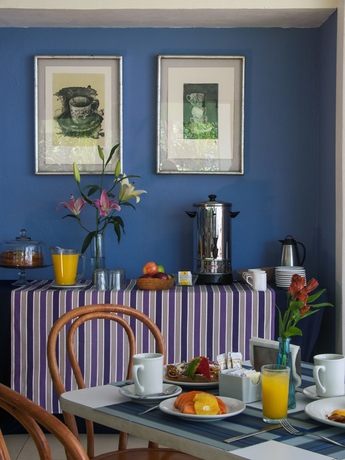 Imagen del bar/restaurante del Hotel Comfort Inn Puerto Vallarta. Foto 2