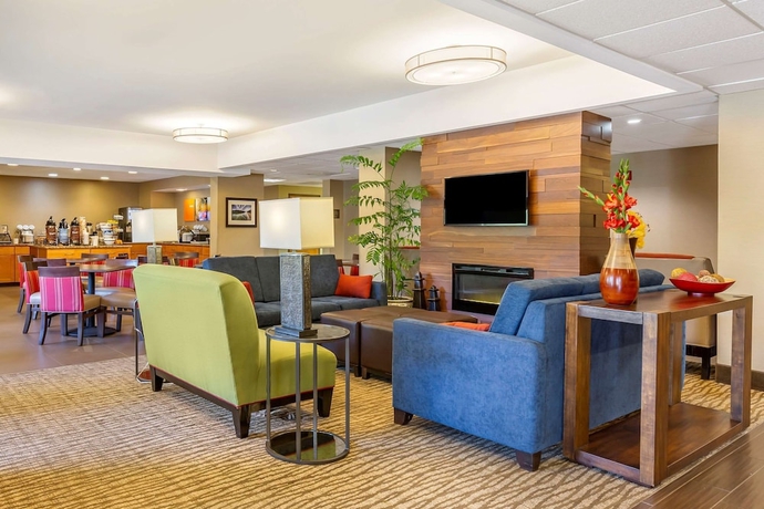 Imagen de los interiores del Hotel Comfort Inn Quantico. Foto 19