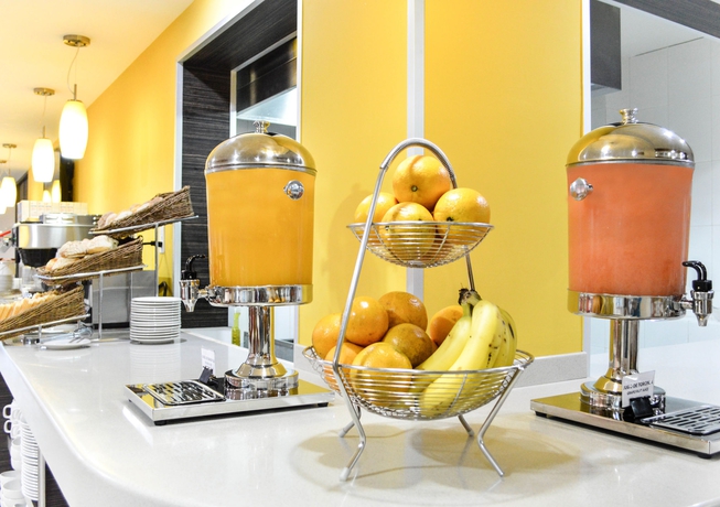 Imagen del bar/restaurante del Hotel Comfort Inn Queretaro. Foto 6