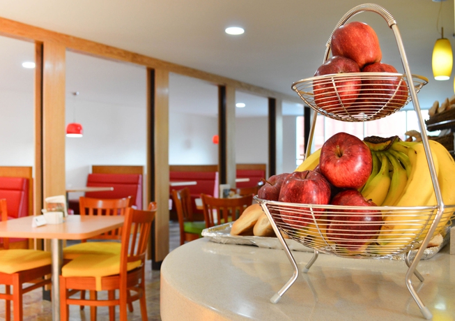 Imagen del bar/restaurante del Hotel Comfort Inn Queretaro. Foto 9