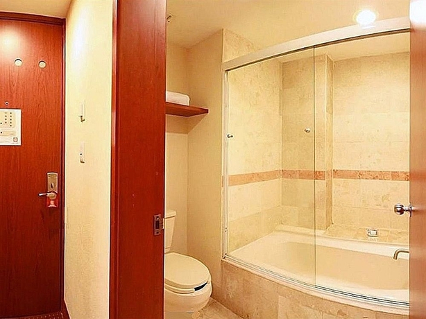 Imagen de la habitación del Hotel Comfort Inn Queretaro Tecnologico. Foto 5