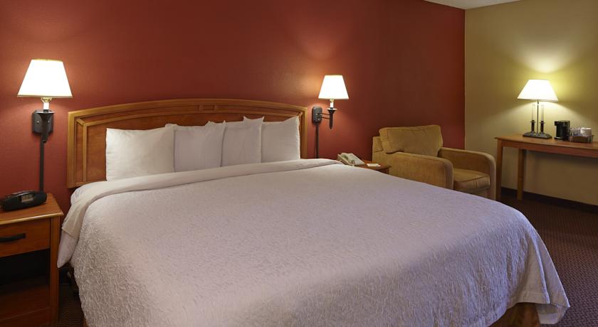 Imagen de la habitación del Hotel Comfort Inn Raleigh Midtown. Foto 9