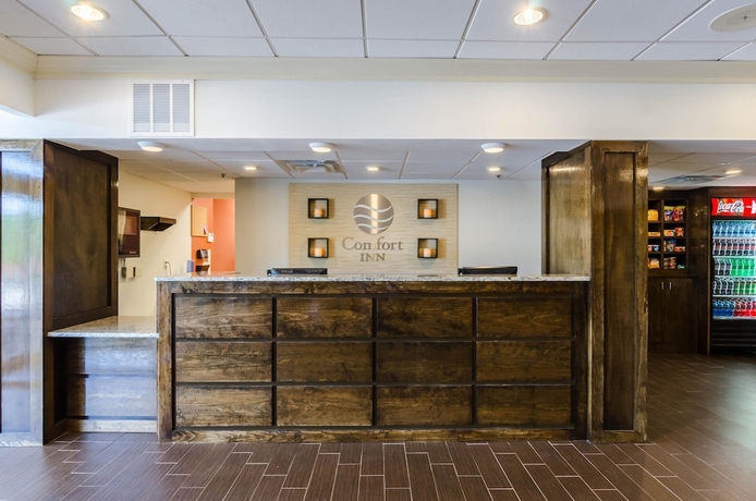 Imagen de los interiores del Hotel Comfort Inn Randolph - Boston. Foto 19