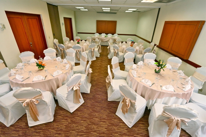 Imagen de los interiores del Hotel Comfort Inn Real San Miguel. Foto 10